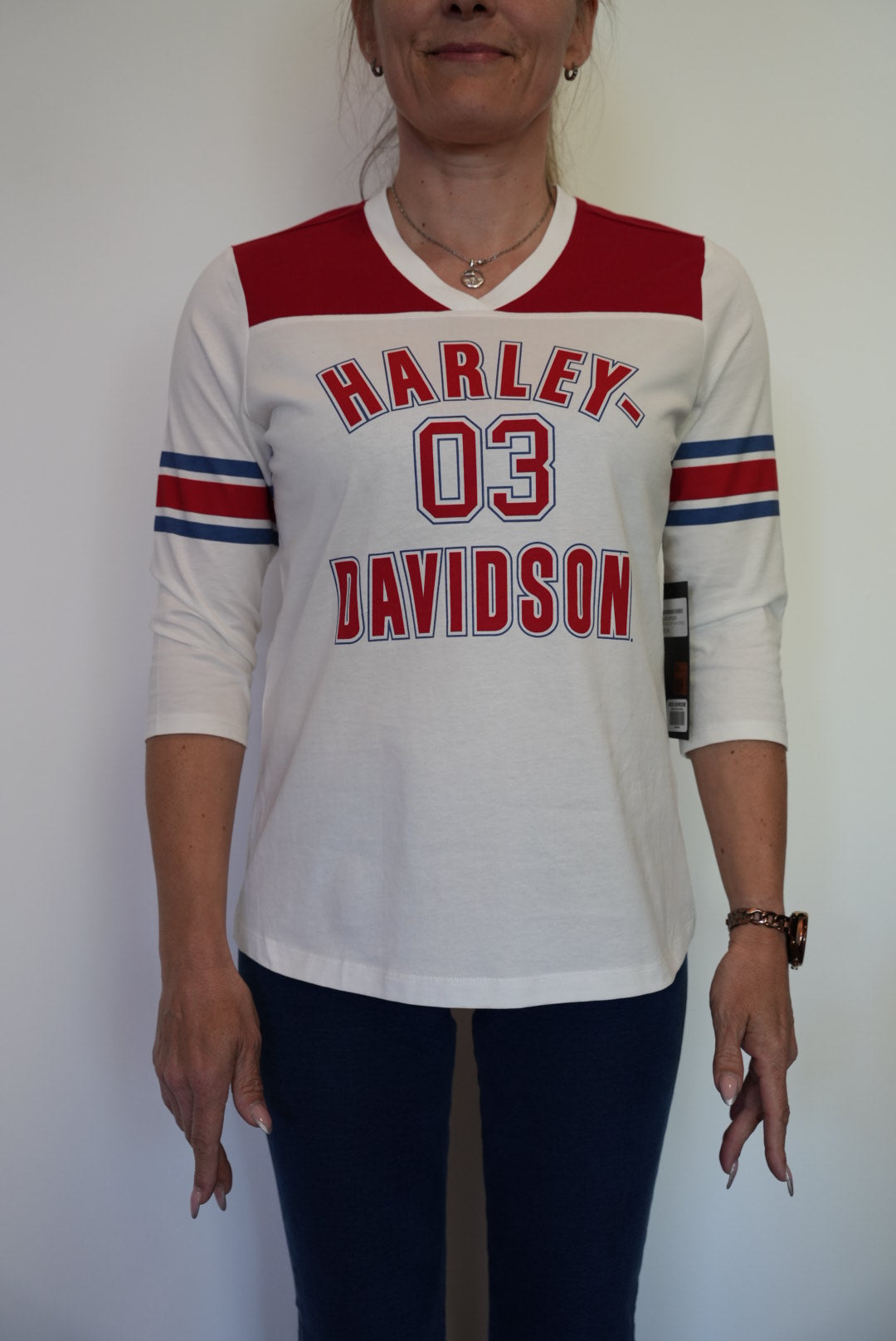 Damenlongsleeve "Essentials" V-Neck